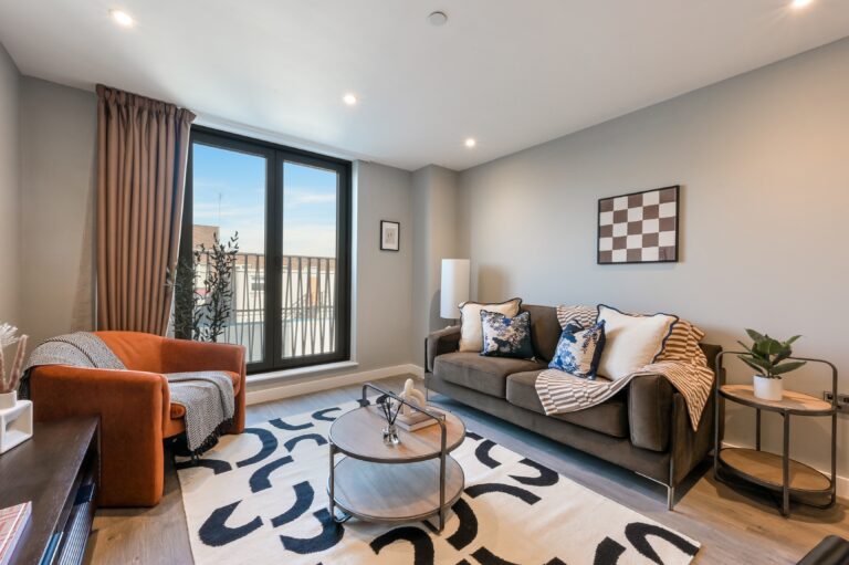2 bed Spinners Yard